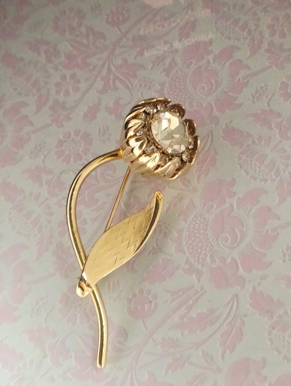 Vintage Gold-Tone Floral Brooch with Clear Crystal - Picture 11 of 17